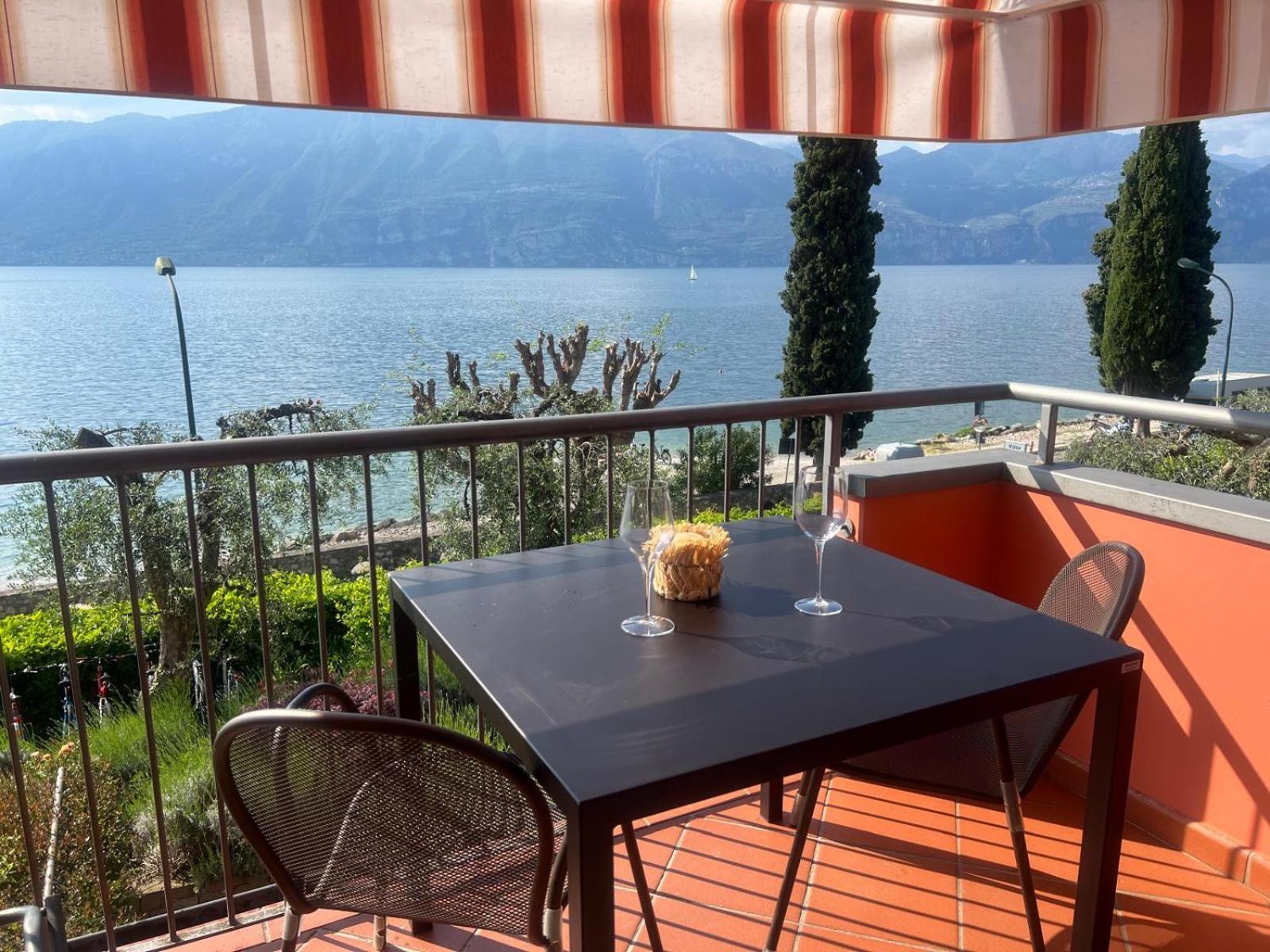 Residence Villa Al Lido Brenzone sul Garda Eksteriør bilde