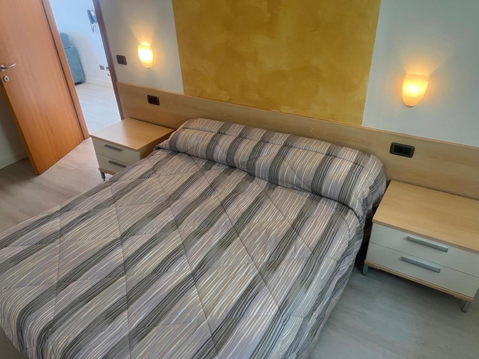 Residence Villa Al Lido Brenzone sul Garda Eksteriør bilde