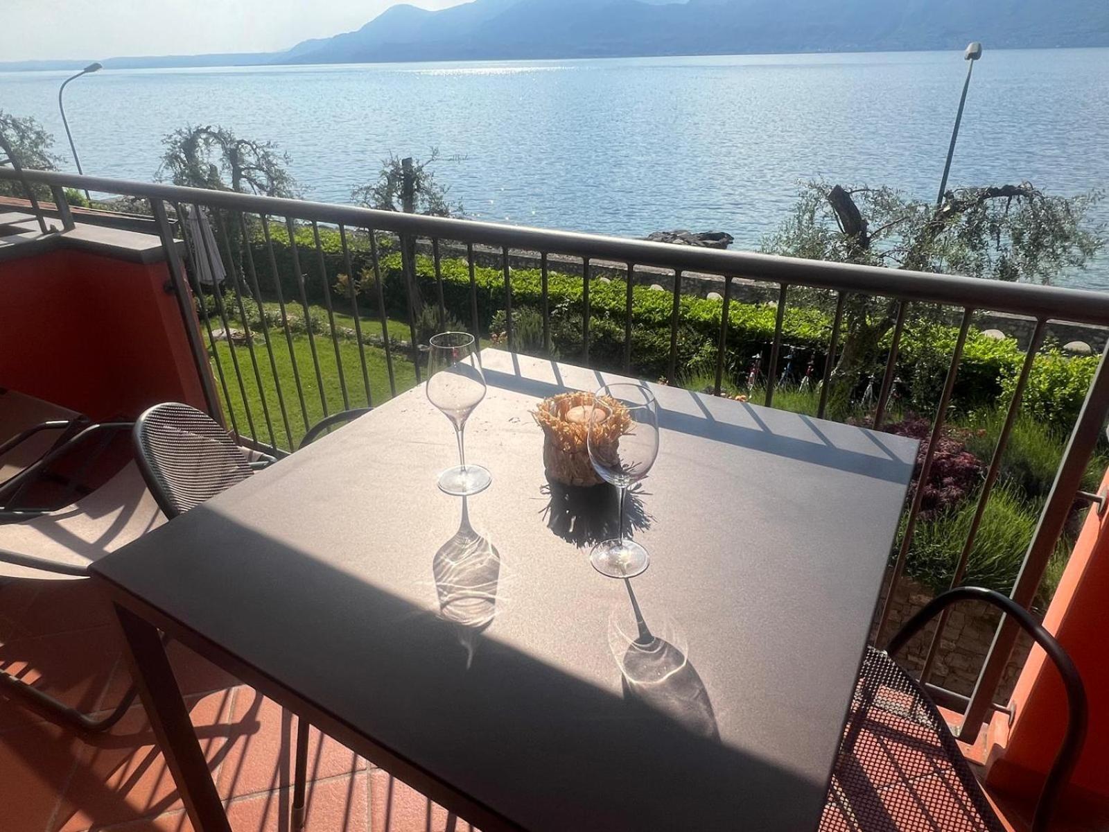 Residence Villa Al Lido Brenzone sul Garda Eksteriør bilde