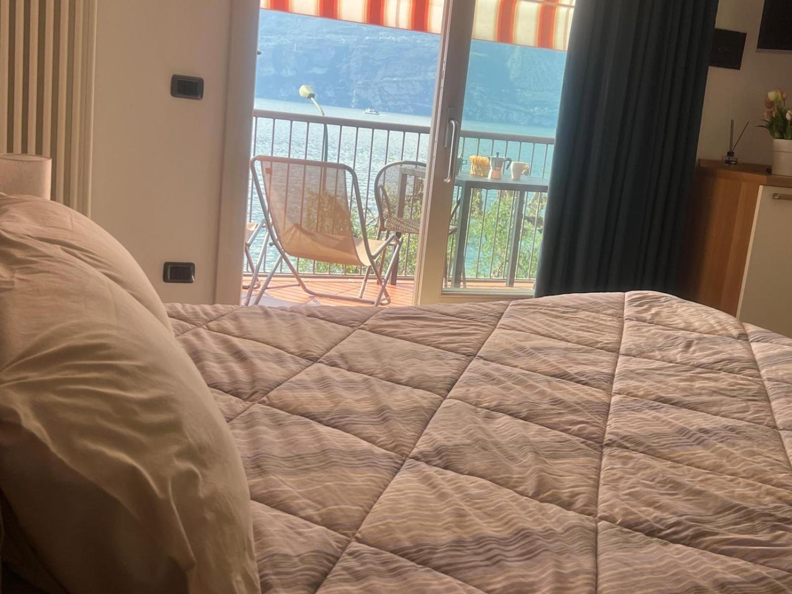 Residence Villa Al Lido Brenzone sul Garda Eksteriør bilde