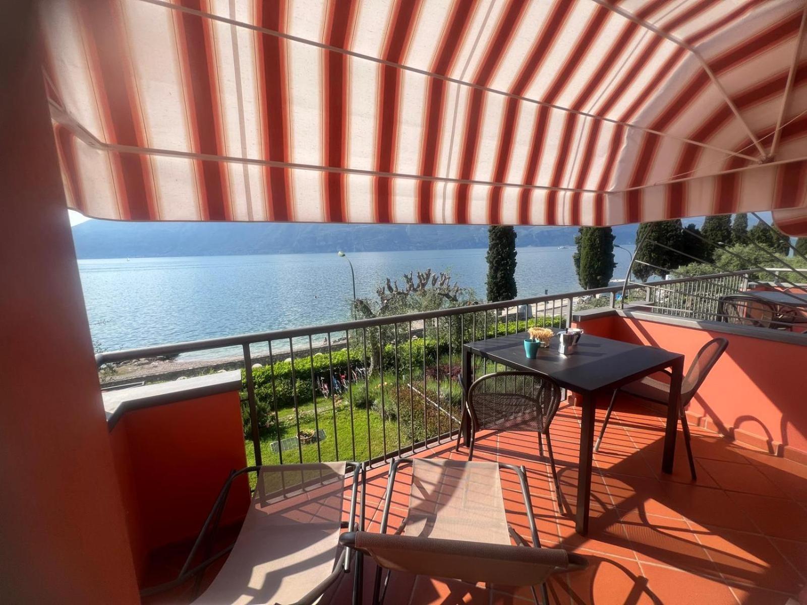 Residence Villa Al Lido Brenzone sul Garda Eksteriør bilde